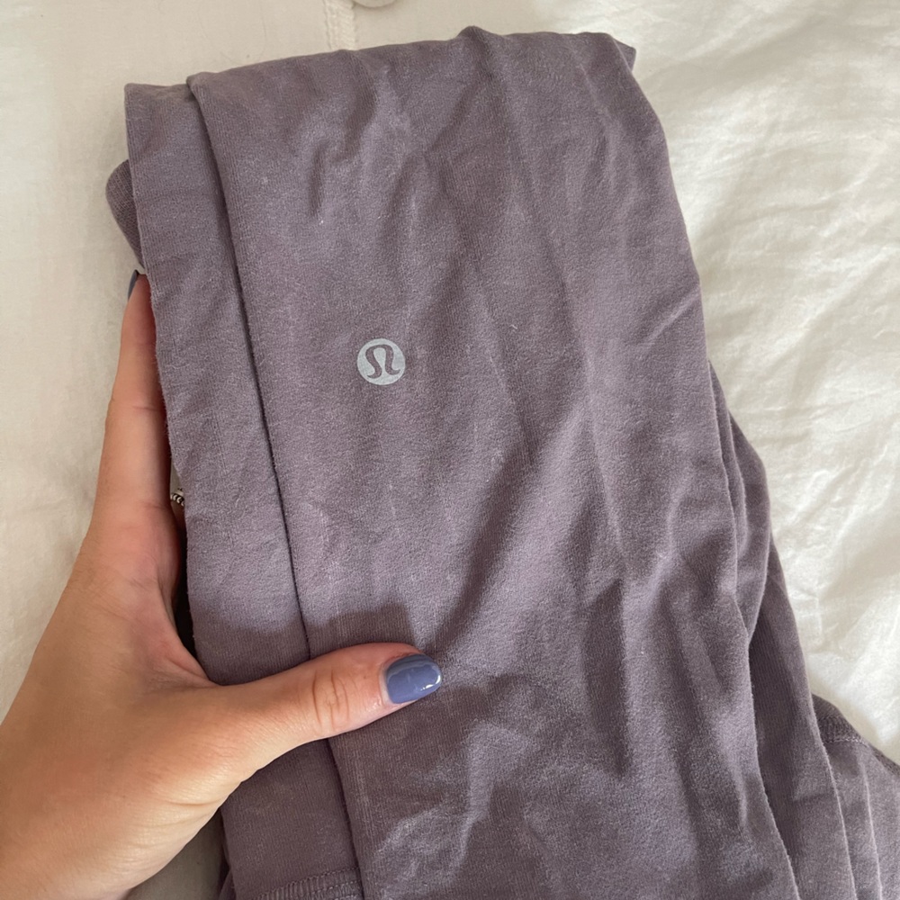 Purple Lulu leggings!!